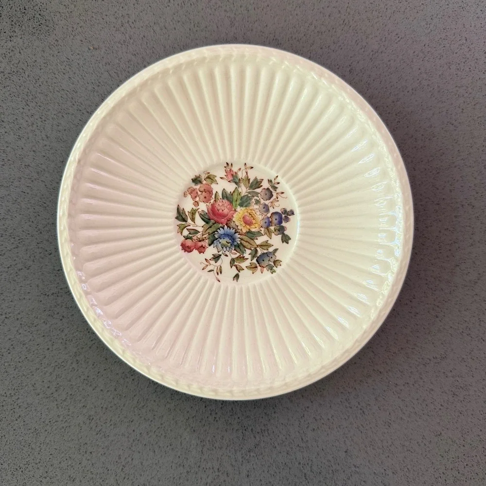 Wedgwood‎ Conway Saucer 6.25